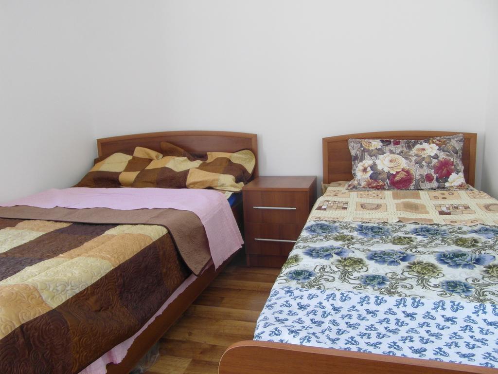 سينغناغي Peter'S Guest House الغرفة الصورة