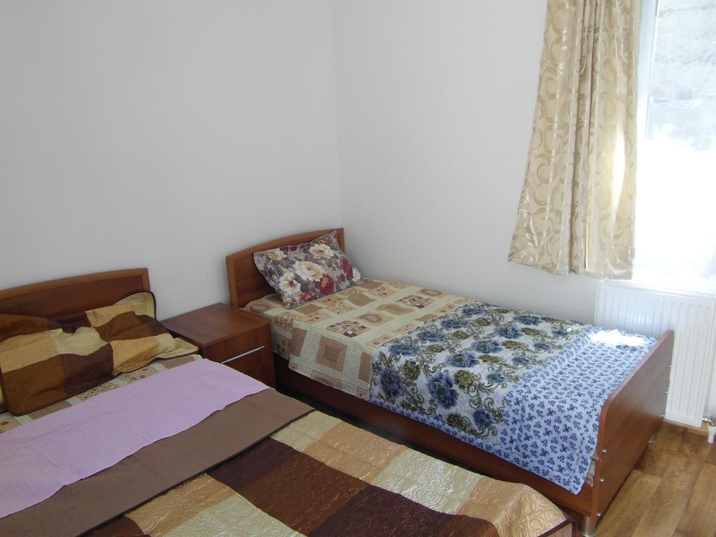 سينغناغي Peter'S Guest House الغرفة الصورة